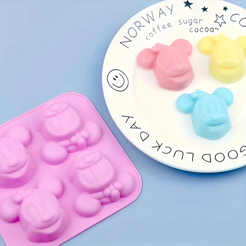 Soap Making Activity - 1 szt. Forma silikonowa Minnie, idealna